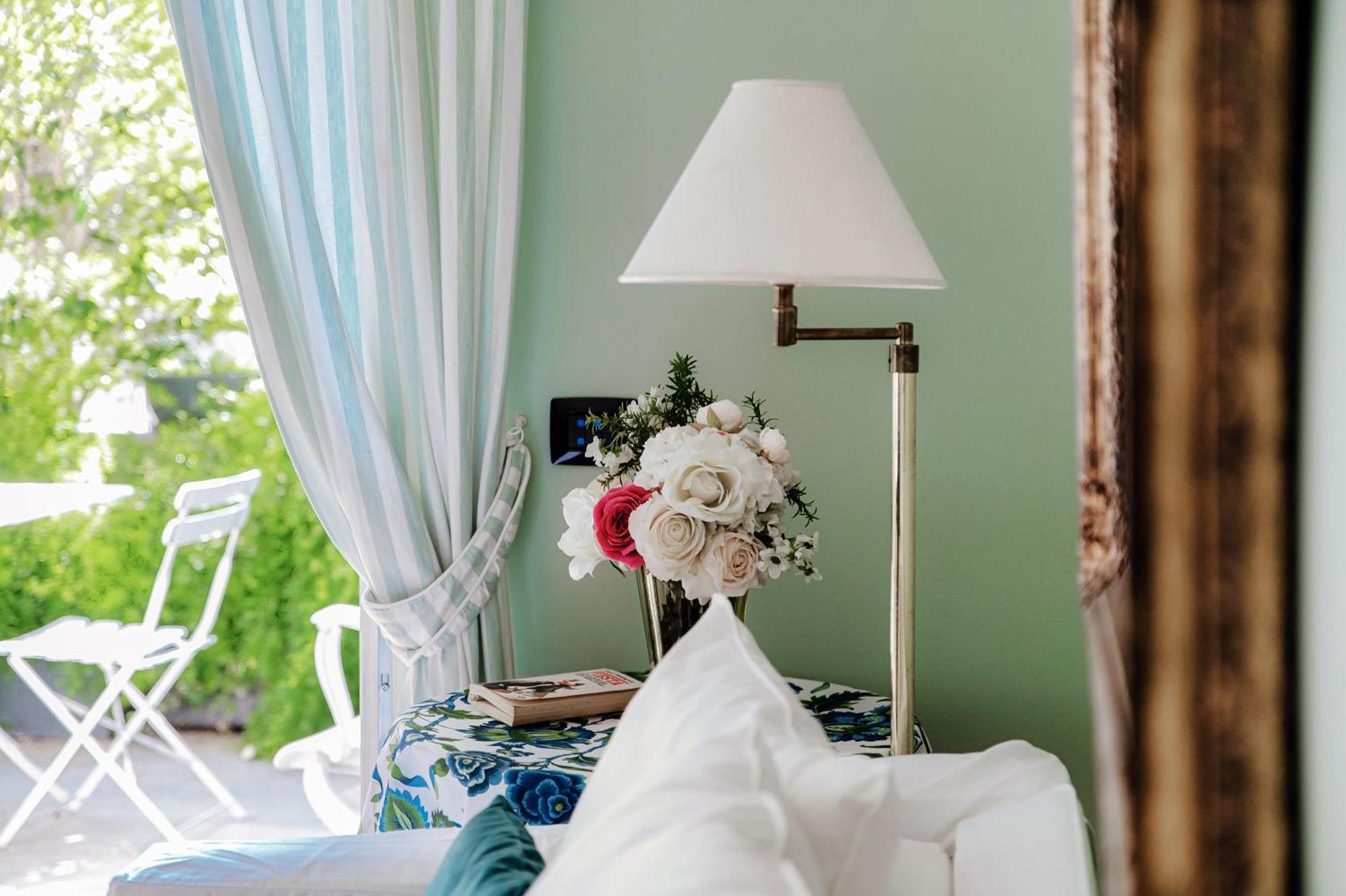 Green Home 65 - The House Of Travelers Комо Экстерьер фото